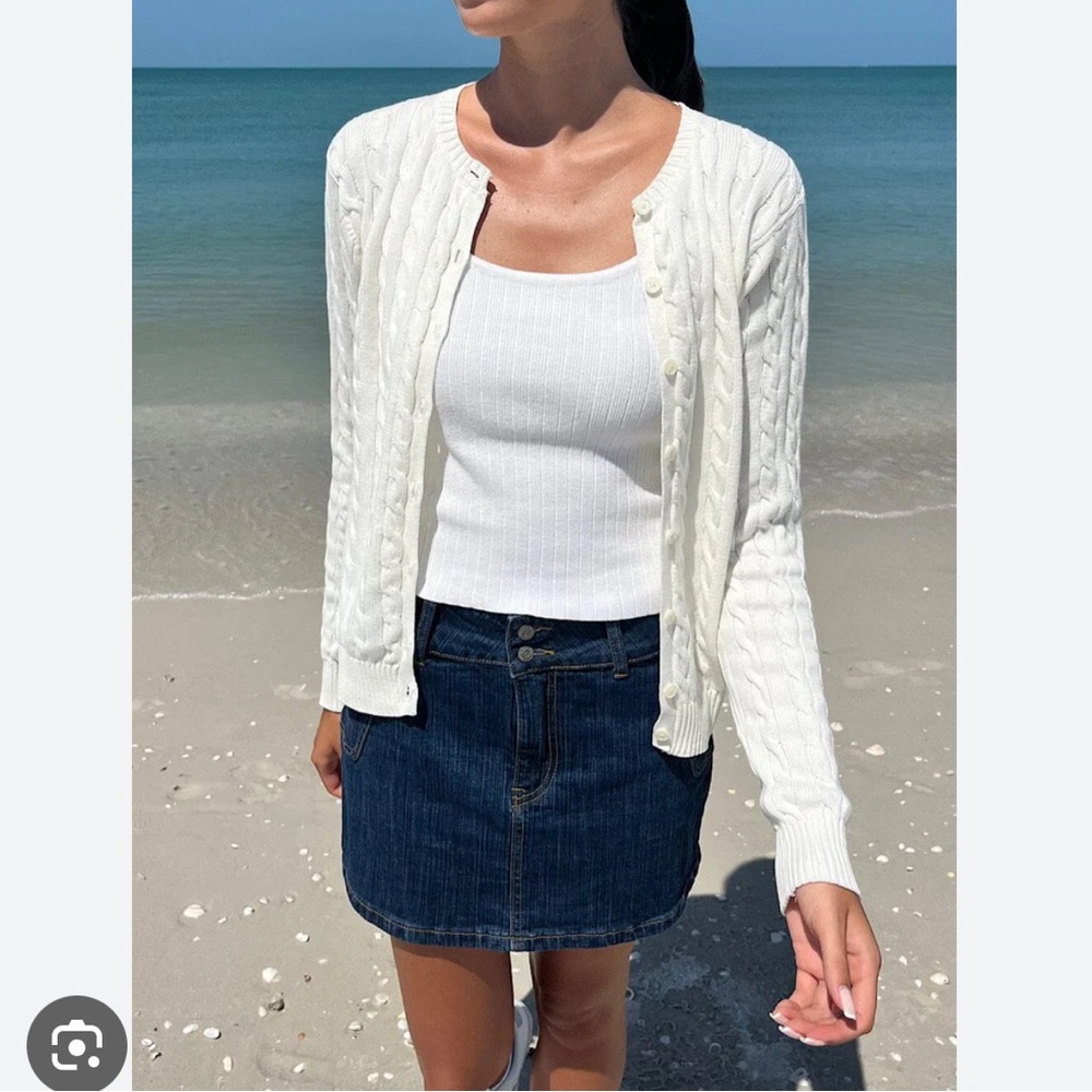 Brandy Melville Amalie Cardigan
